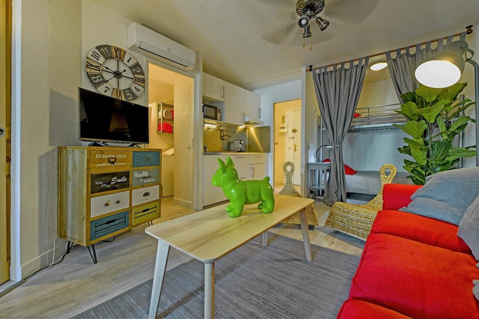 T2 cosy de 41m2 à 400 m de la plage, résidence avec piscine. Apartment in Le Grau-du-Roi