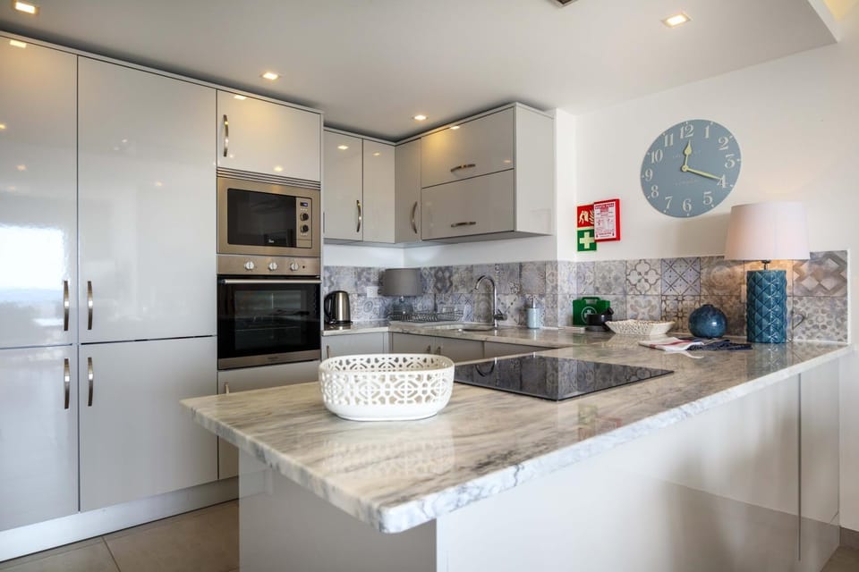 Kitchen or kitchenette, dishwasher, minibar, pet friendly, stove