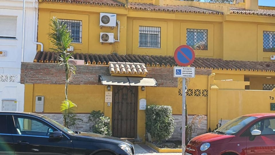 Property building, Parking