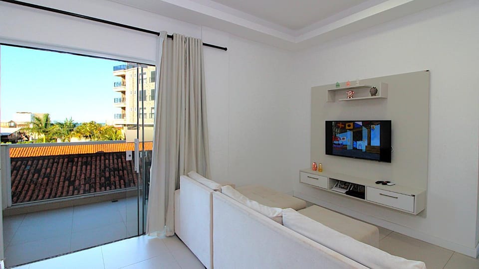 1074 - Apartamento para locação no centro de Bombinhas Apartment in Bombinhas