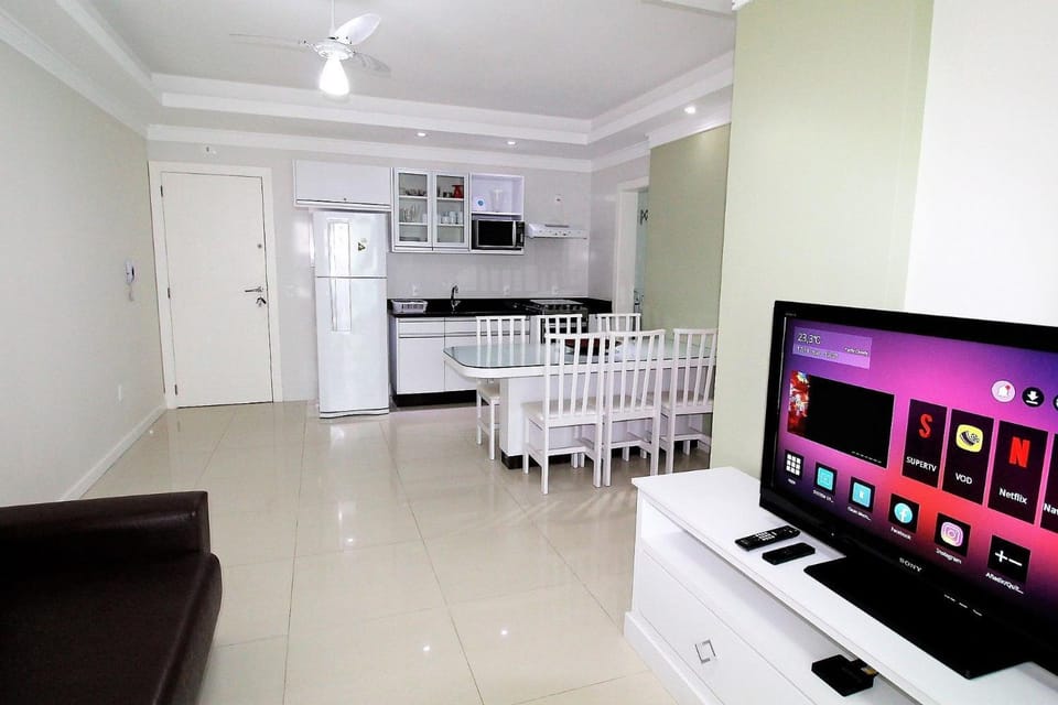 TV and multimedia, Living room, Dining area