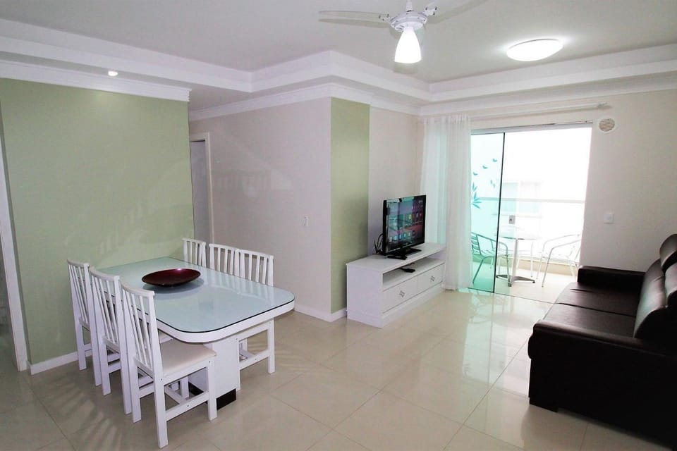TV and multimedia, Living room, Dining area