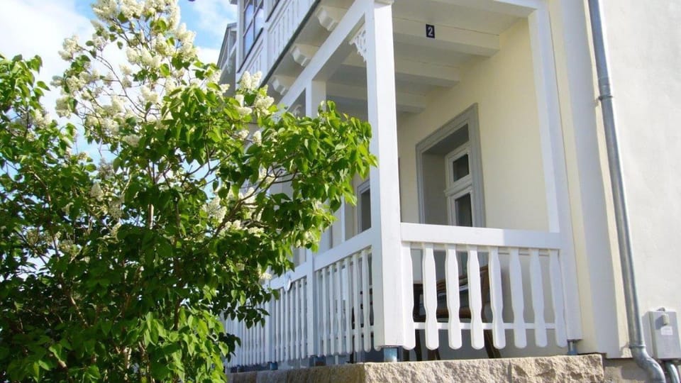Villa-Rosengarten-Ferienwohnung-Terra Apartment in Mecklenburg-Vorpommern, Germany