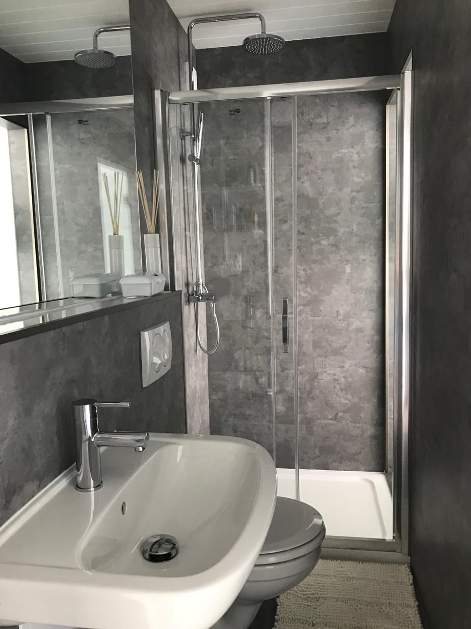 Shower, Toilet, Bathroom