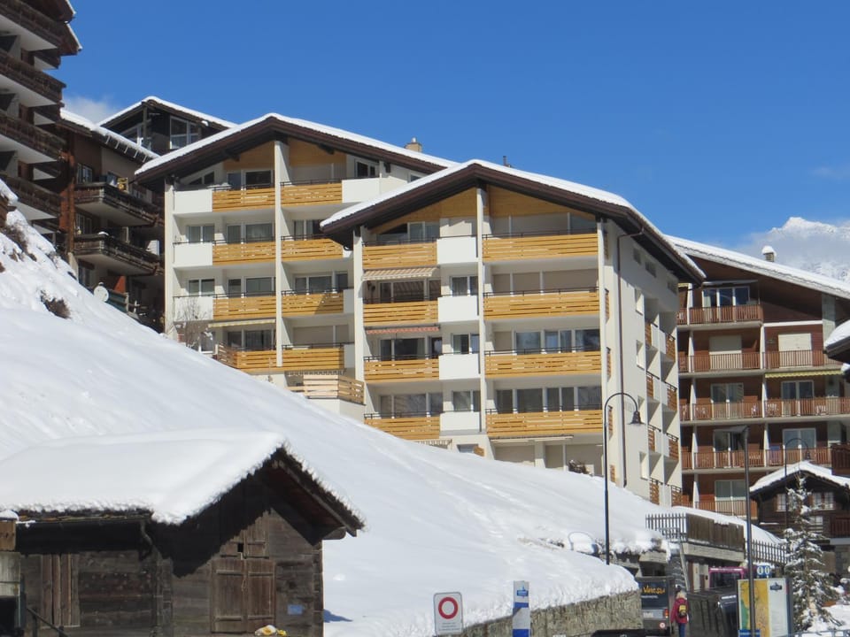 Property building, Winter