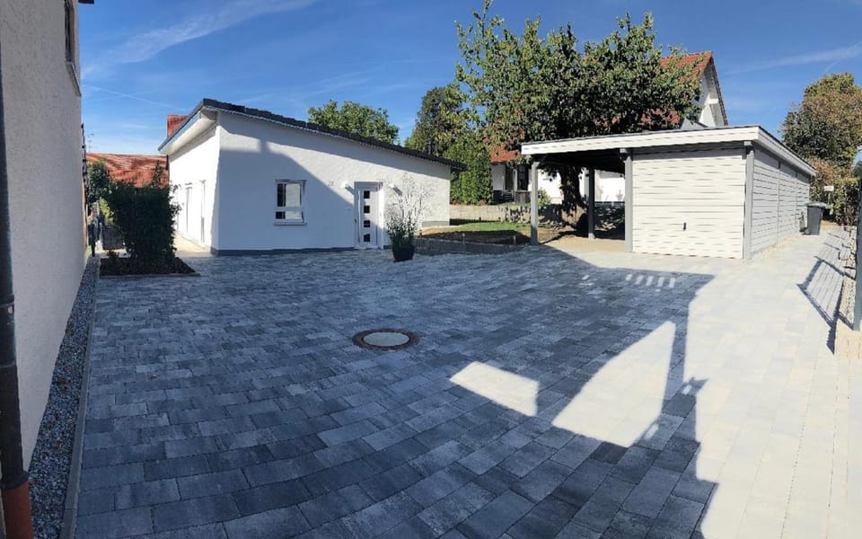 Property building, Patio, Garden