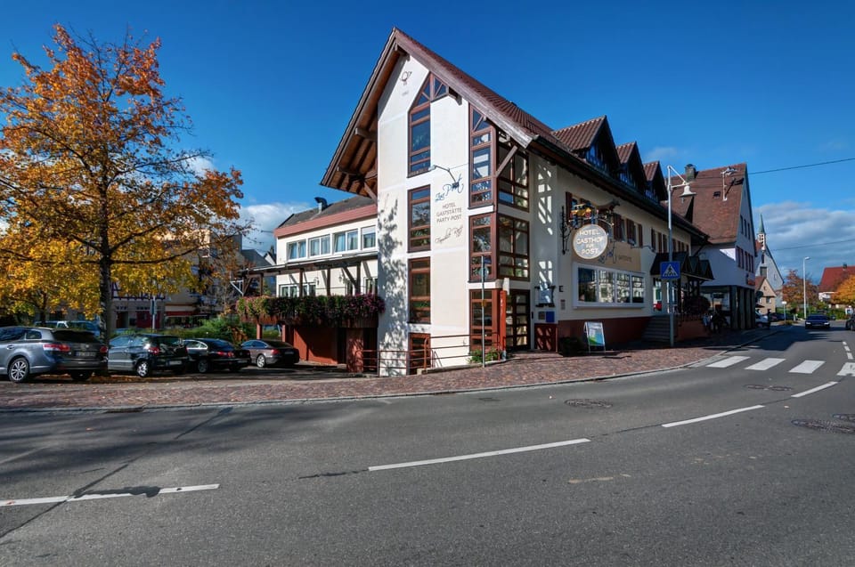 Property building, Neighbourhood