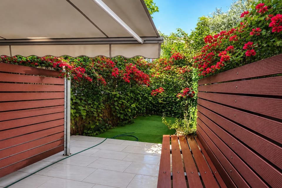Garden, Garden view