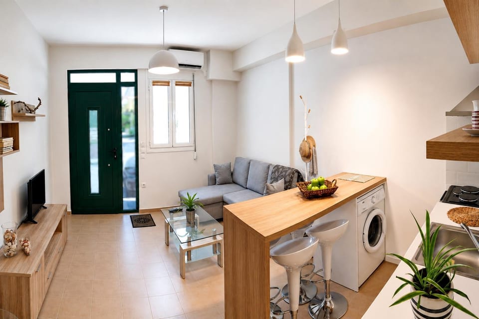 TV and multimedia, Seating area, Dining area