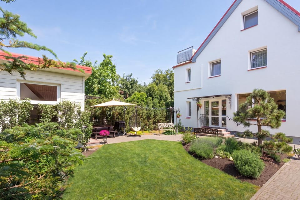 Property building, Garden