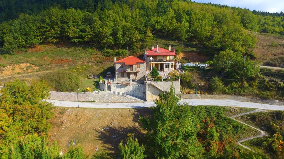 Facade/entrance, Bird's eye view