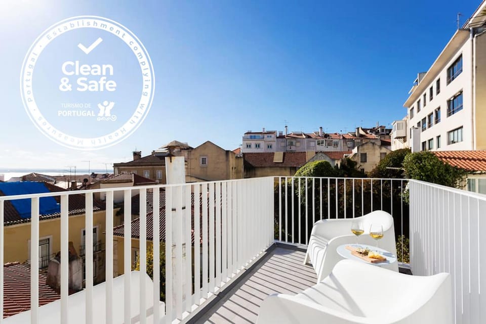 Off site, Balcony/Terrace, City view, River view, Inner courtyard view