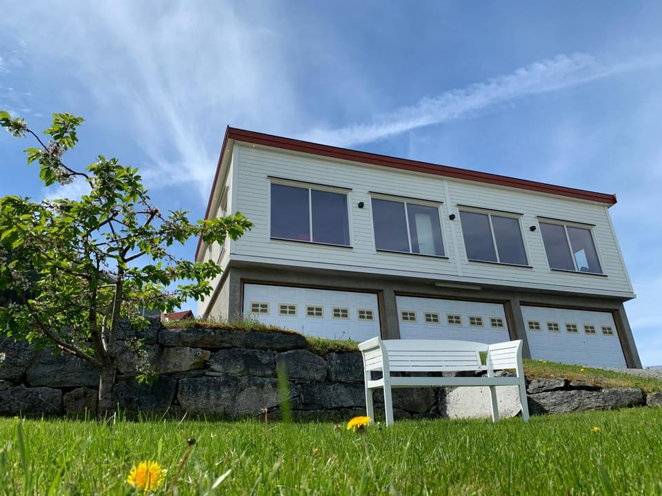 Property building, Garden