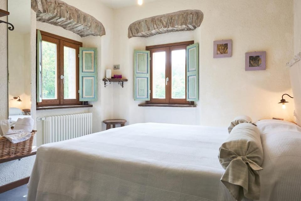 Mulino Marghen - Restored WaterMill - Accomodation and Retreat Center Bed and Breakfast in Province of Massa and Carrara