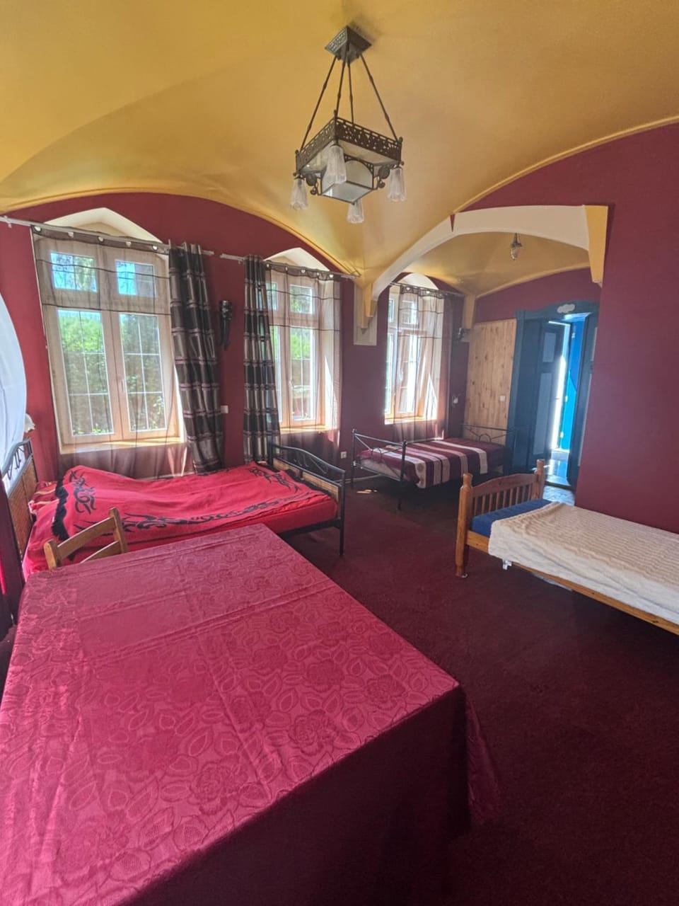 Dom pod Orlimi Skałami - blisko Zamku Czocha i Jeziora Leśniańskiego Vacation rental in Lower Silesian Voivodeship