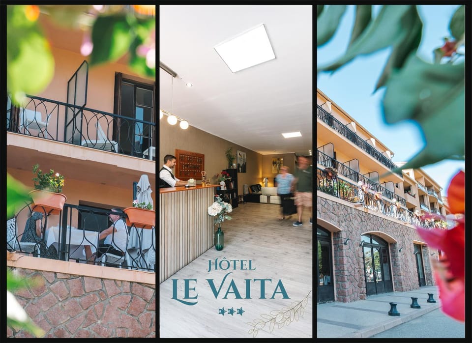 Property building, Balcony/Terrace, Lobby or reception, Guests