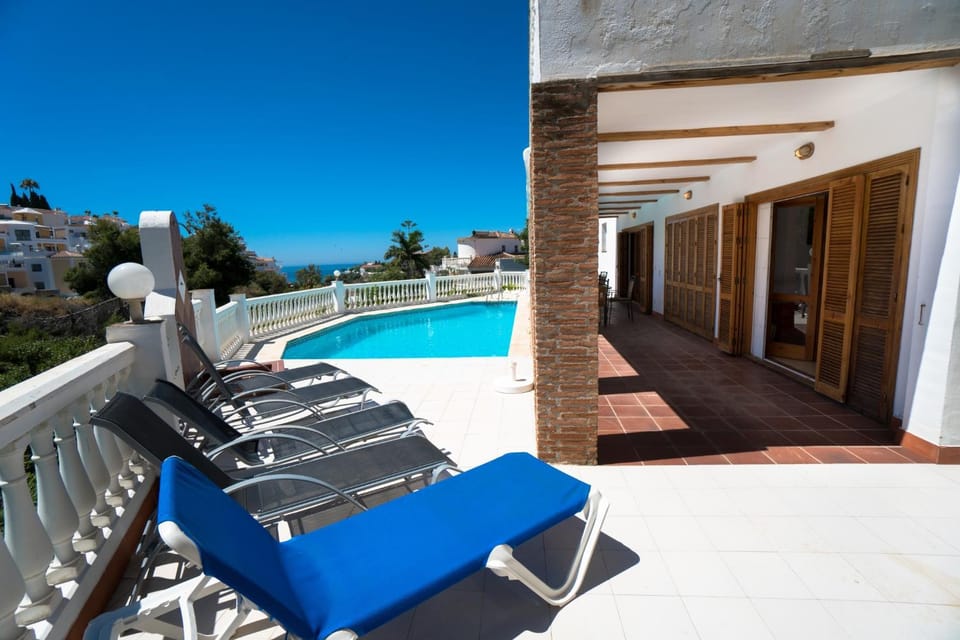 View (from property/room), Balcony/Terrace, Swimming pool