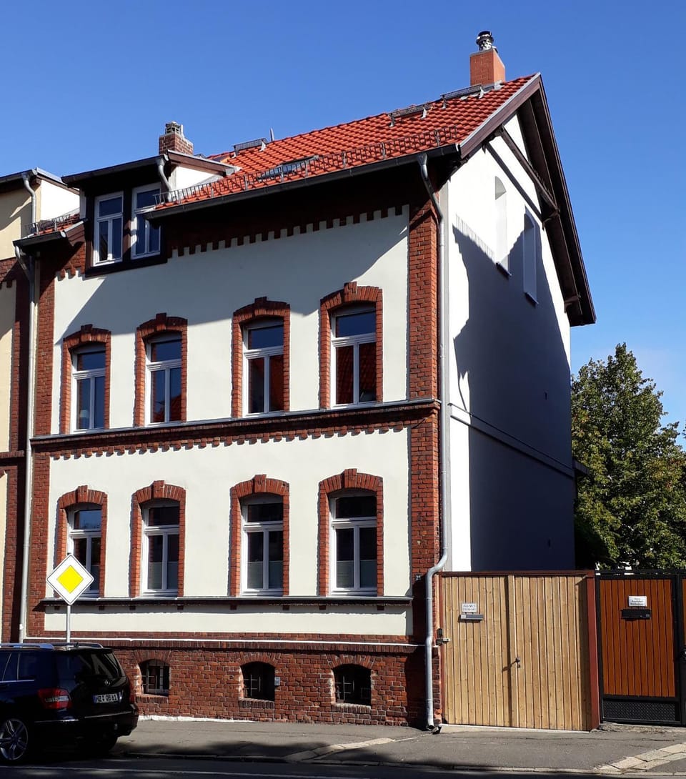 Property building, Facade/entrance, On site, Street view