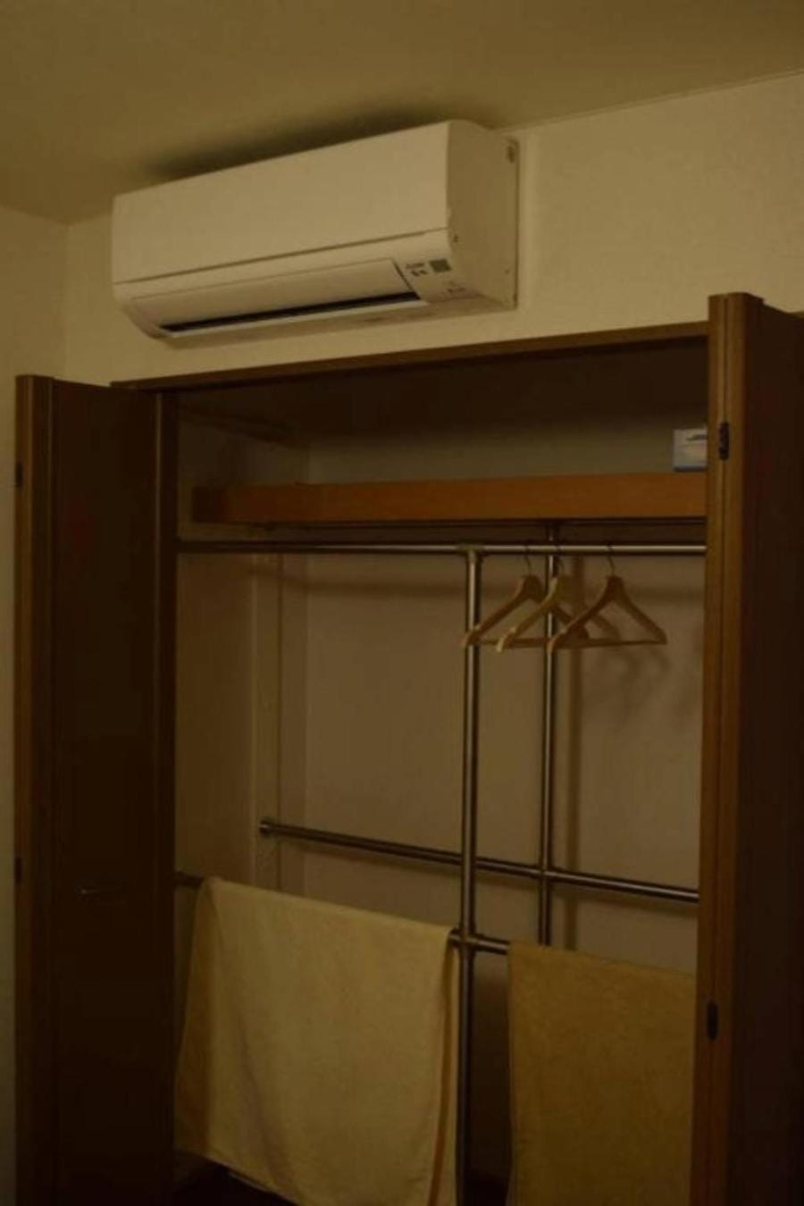 wardrobe