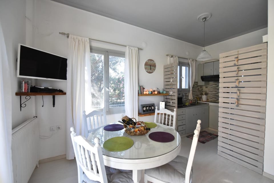 TV and multimedia, Dining area