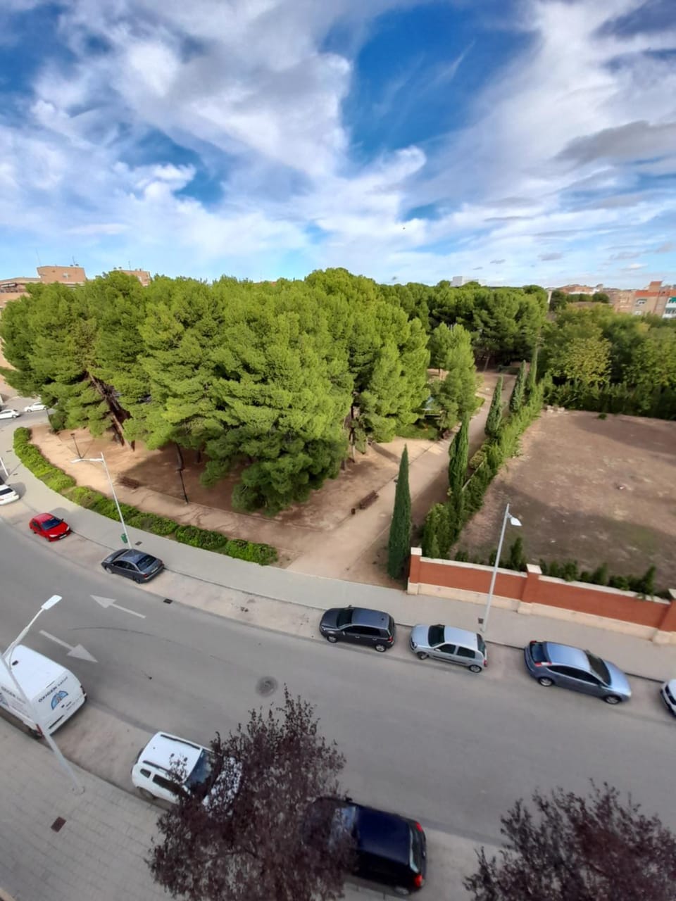 Spring, Day, Neighbourhood, Natural landscape, Street view, Location
