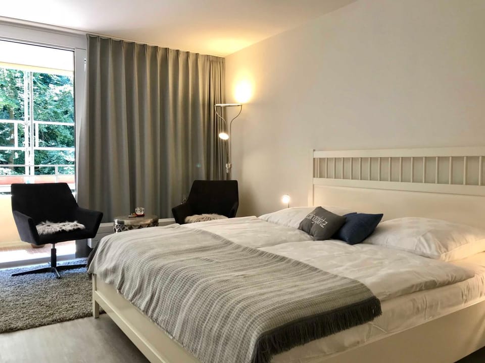 Seating area, Bedroom