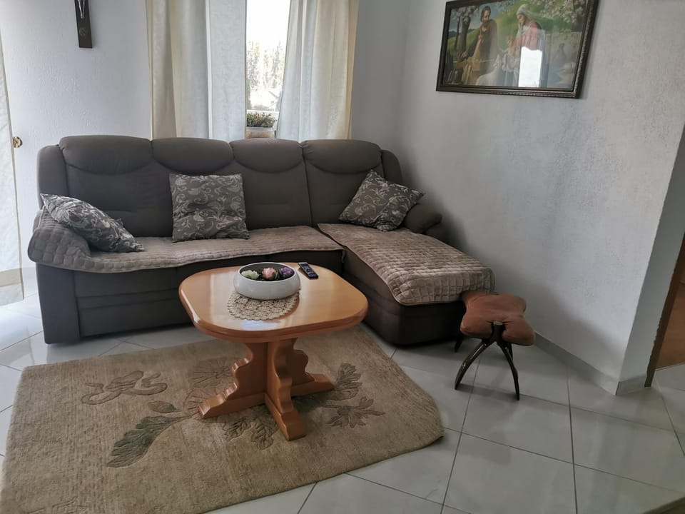 Apartments Galic Omis Bed and Breakfast in Split-Dalmatia County