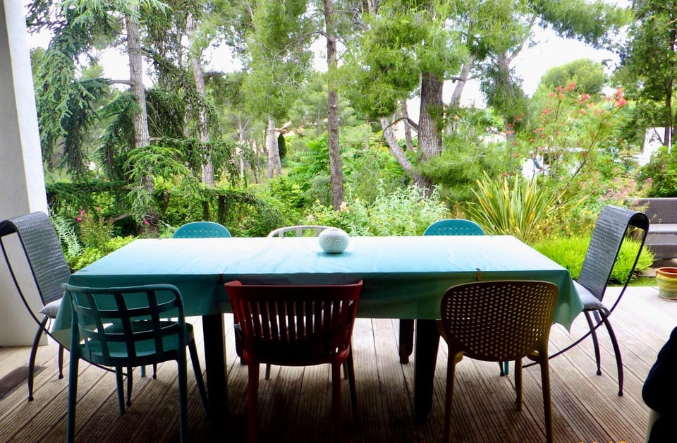Villa Lucienne Bandol, Maison d'architecte, 5 étoiles, calanques Villa in French Riviera