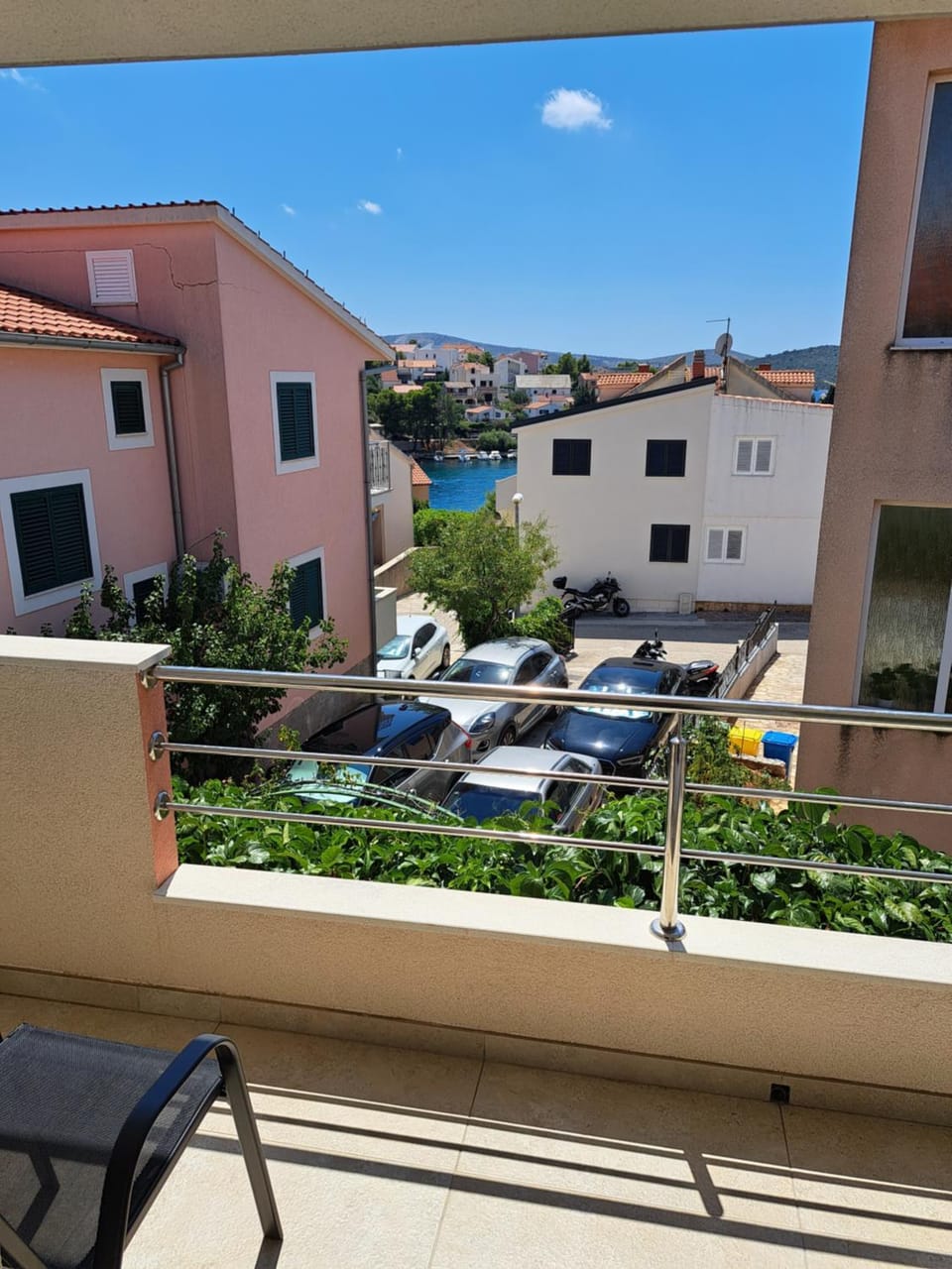 Natural landscape, View (from property/room), Balcony/Terrace, City view, Parking, sunbed