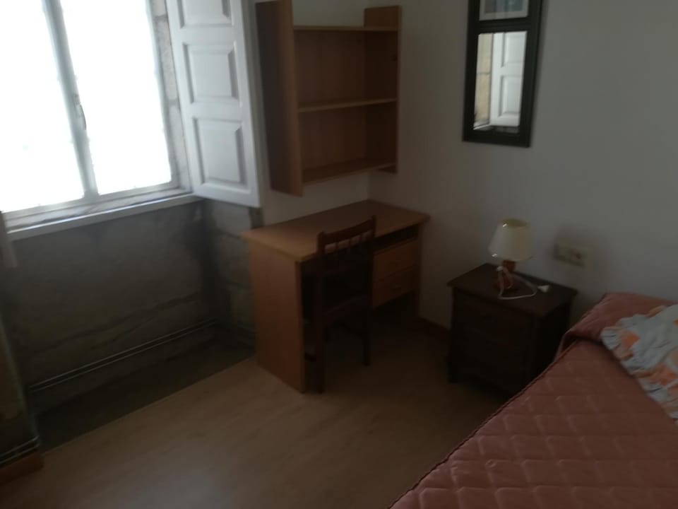 Pensión Residencia Universitaria Rey Hostel in Santiago de Compostela