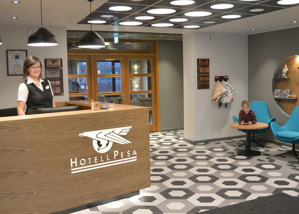 Staff, Lobby or reception