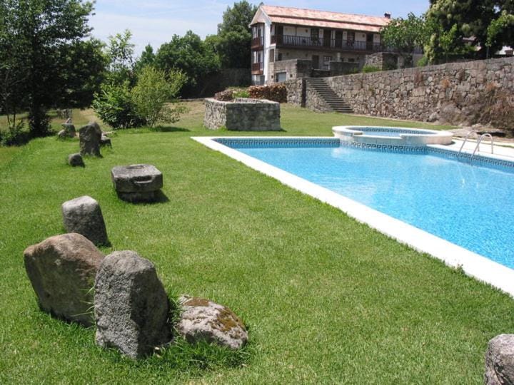 Agro-Turismo Quinta do Pendao Farm Stay in Aveiro District, Portugal