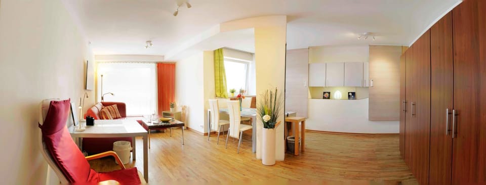 Living room, Business facilities, Dining area