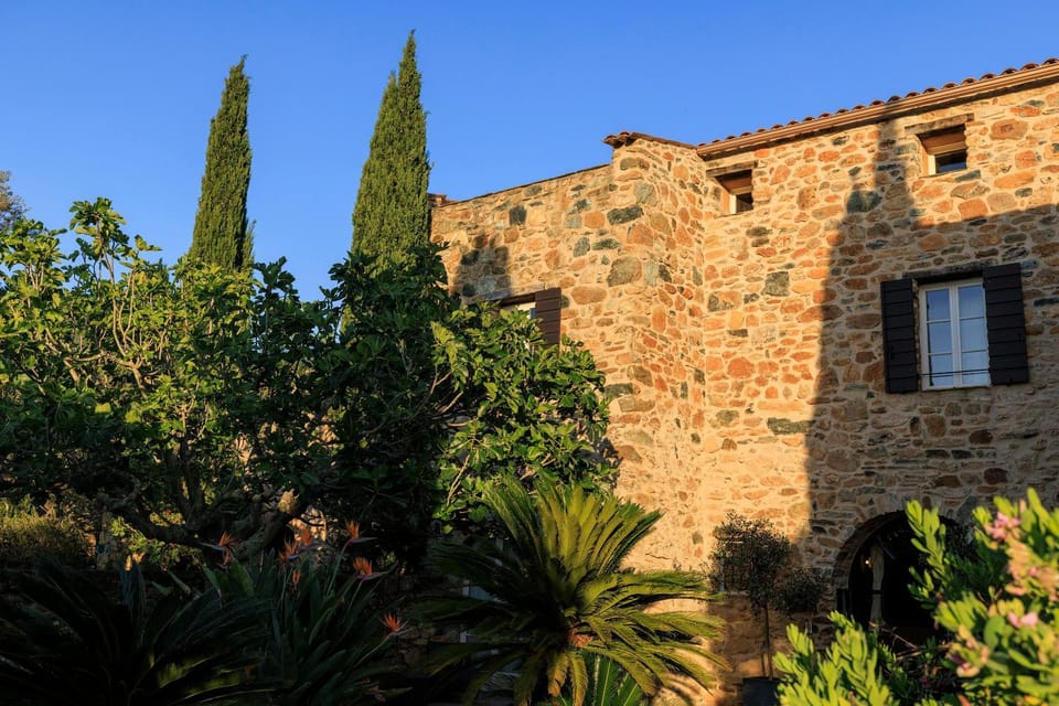 Property building, Garden