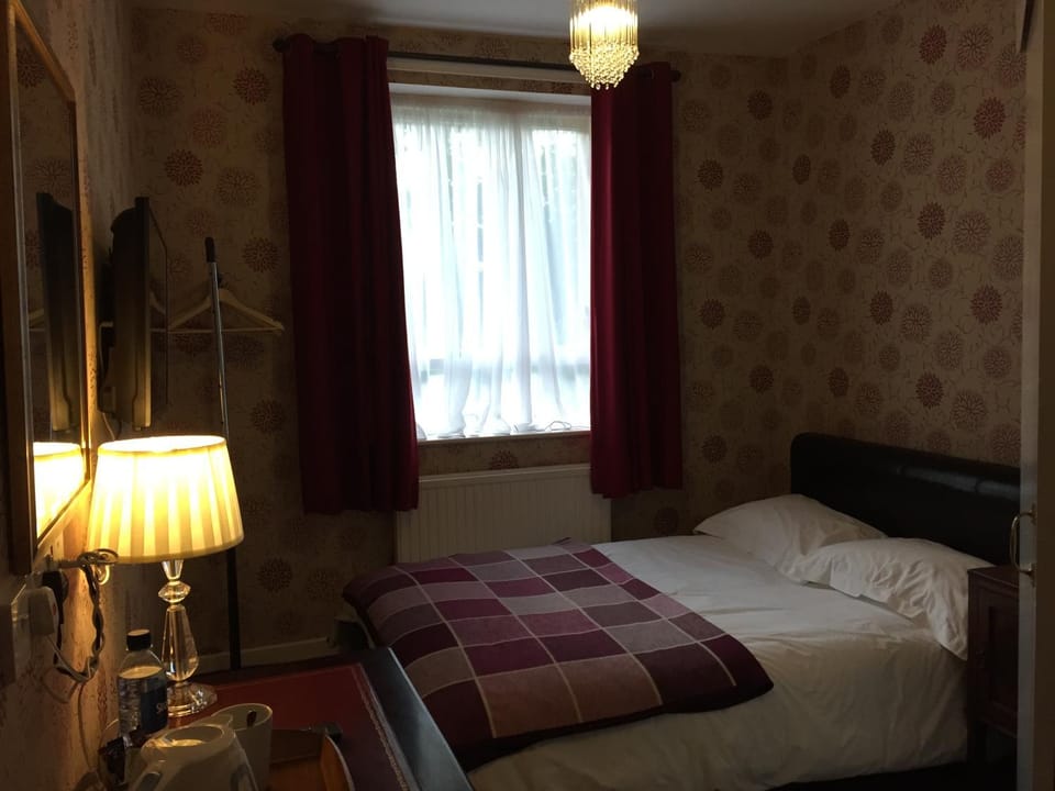 Day, Photo of the whole room