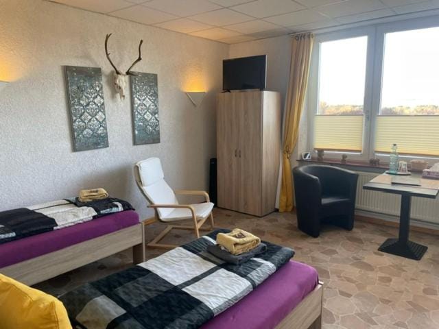 Photo of the whole room, Bedroom