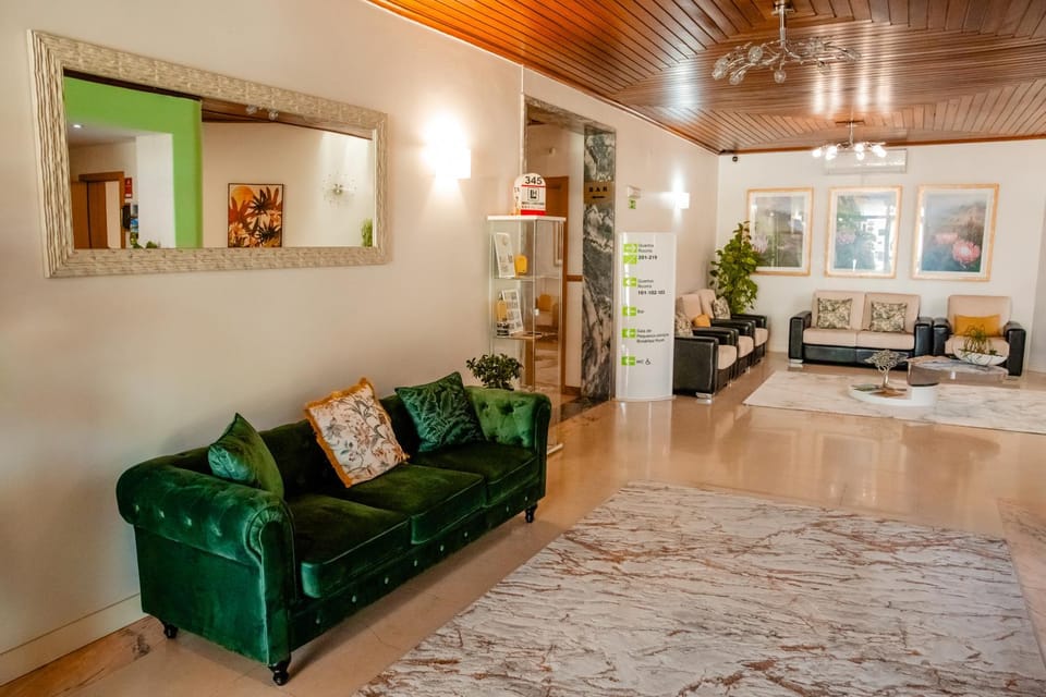 Living room, Lobby or reception