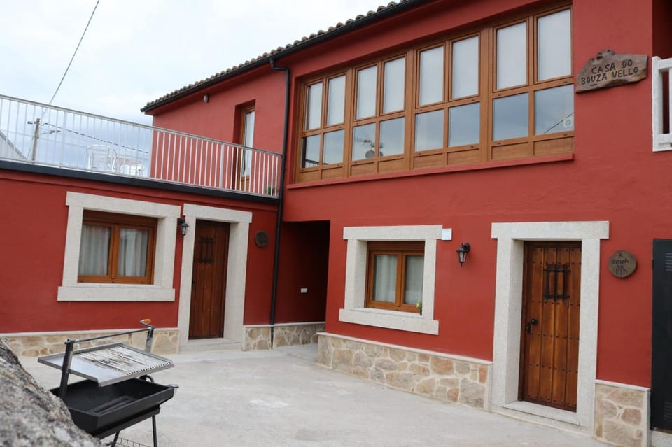 Casa do Bouza Vello House in Galicia