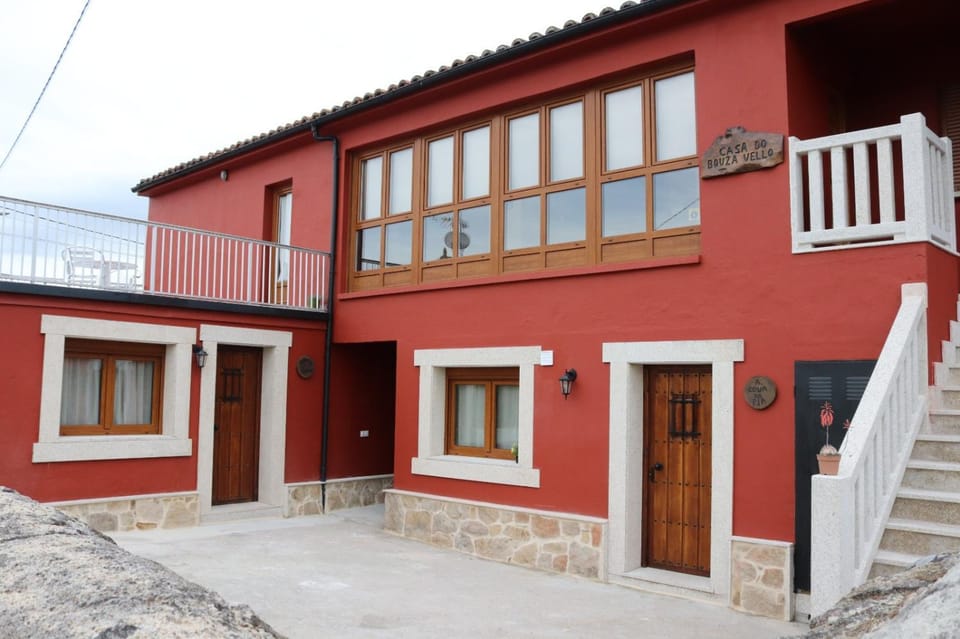 Casa do Bouza Vello House in Galicia