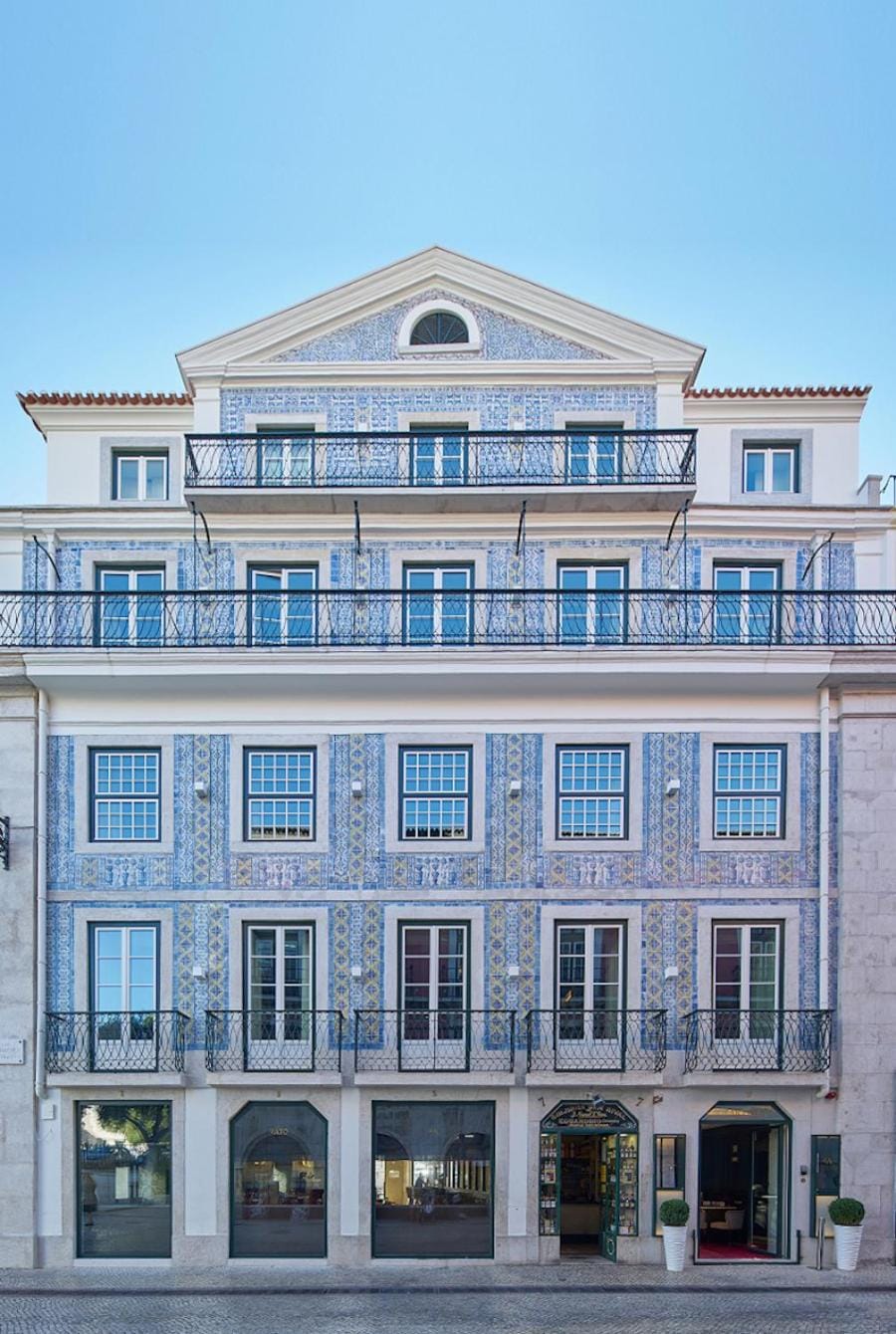 Facade/entrance
