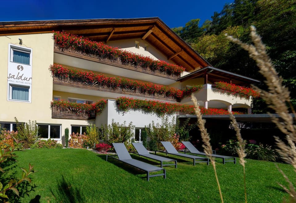 Property building, Garden