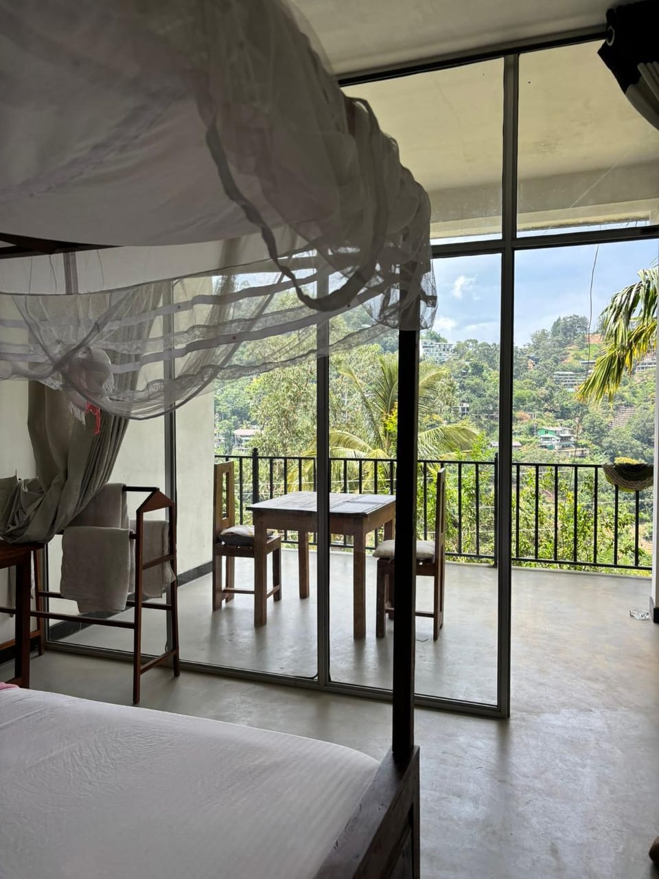 Rawana Rock Road Home Vacation rental in Ella