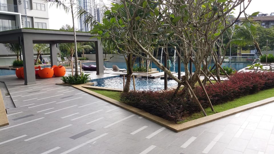 Swimming pool, Swimming pool
