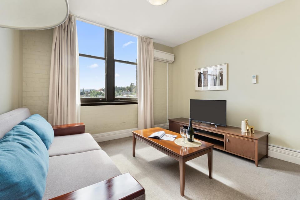 Living room, Seating area, City view