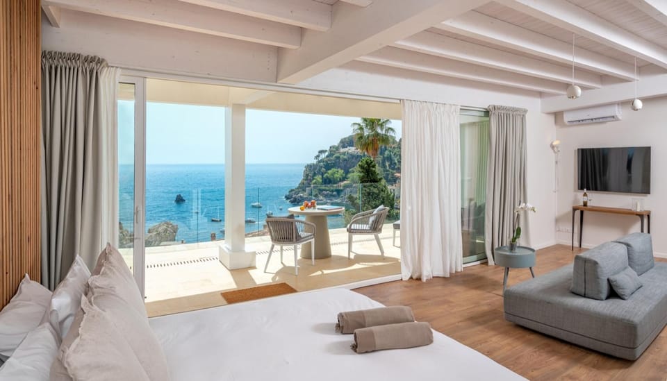 Balcony/Terrace, Bedroom, Sea view