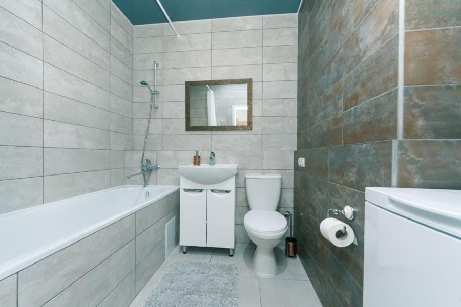 Sofii Rusovoi 3v Apartment in Kiev City - Kyiv