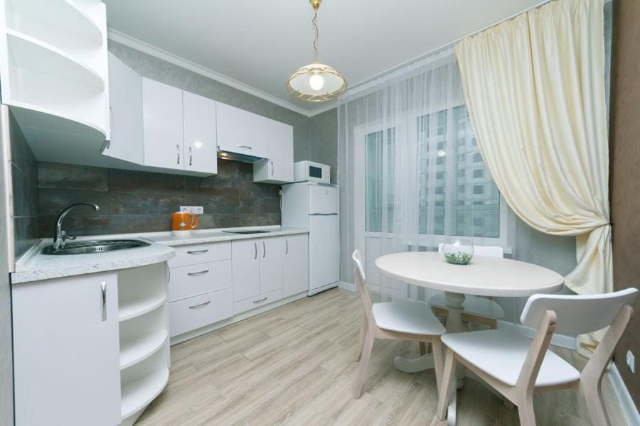 Sofii Rusovoi 3v Apartment in Kiev City - Kyiv