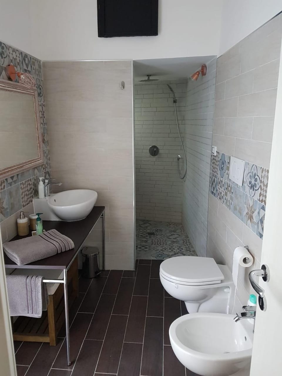 Shower, Bathroom