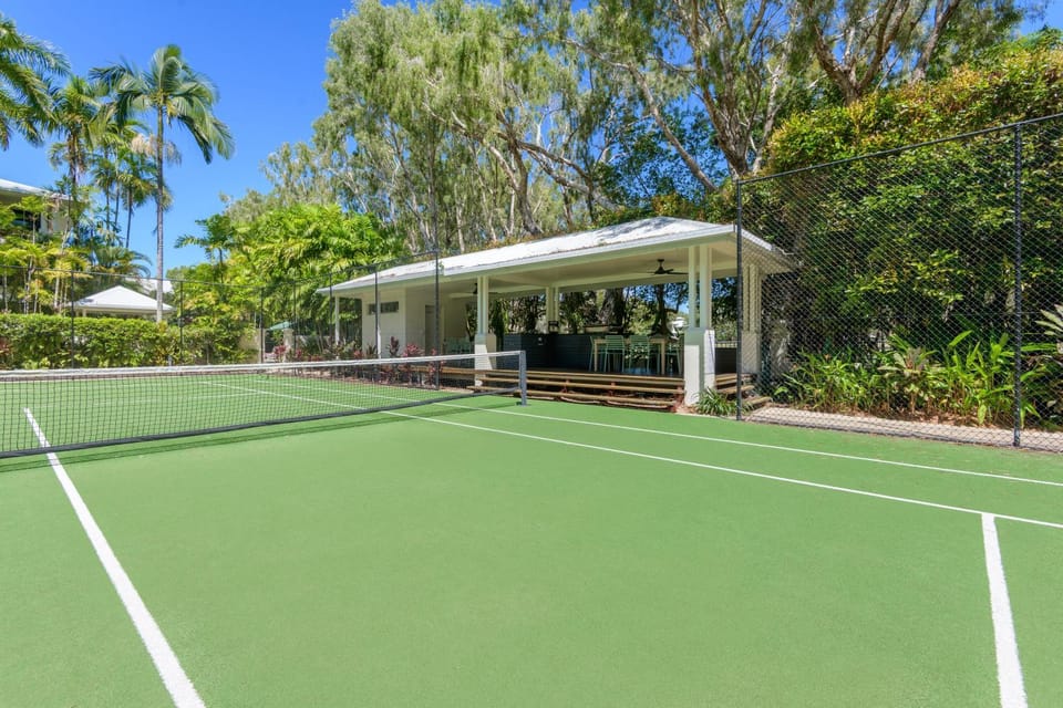 BBQ facilities, Tennis court