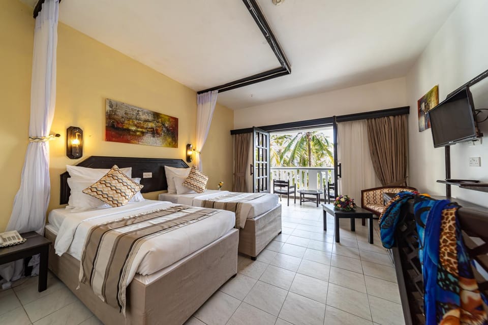 Bed, TV and multimedia, Photo of the whole room, Seating area, Evening entertainment, Bedroom, towels